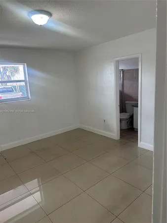 $2,500 | 16800 Northeast 4th Court, North Miami Beach, FL 33162