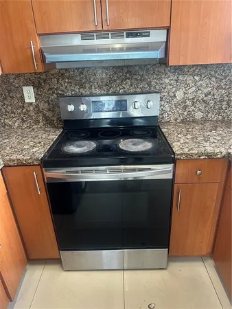$2,500 | 16800 Northeast 4th Court, North Miami Beach, FL 33162