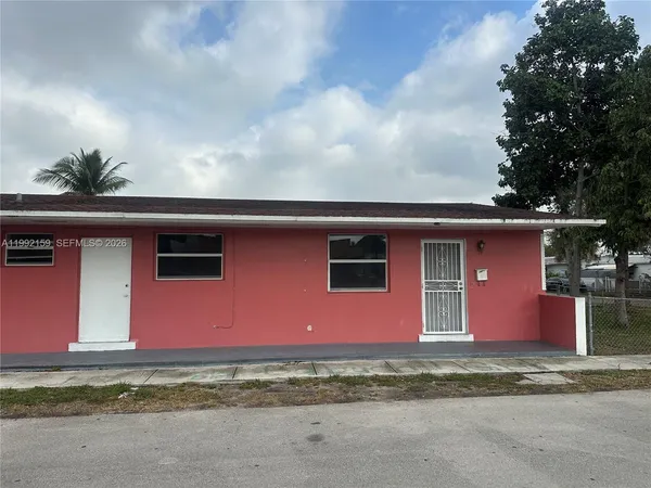 $2,500 | 16800 Northeast 4th Court, North Miami Beach, FL 33162