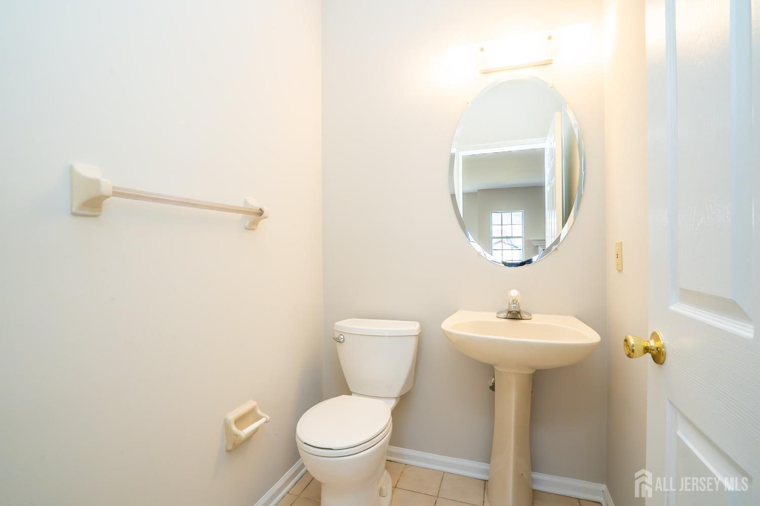 17 Larkspur Drive Dayton, NJ 08810 - Photo 11 of 43