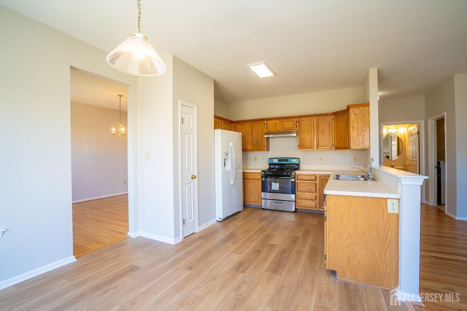 17 Larkspur Drive Dayton, NJ 08810 - Photo 17 of 43