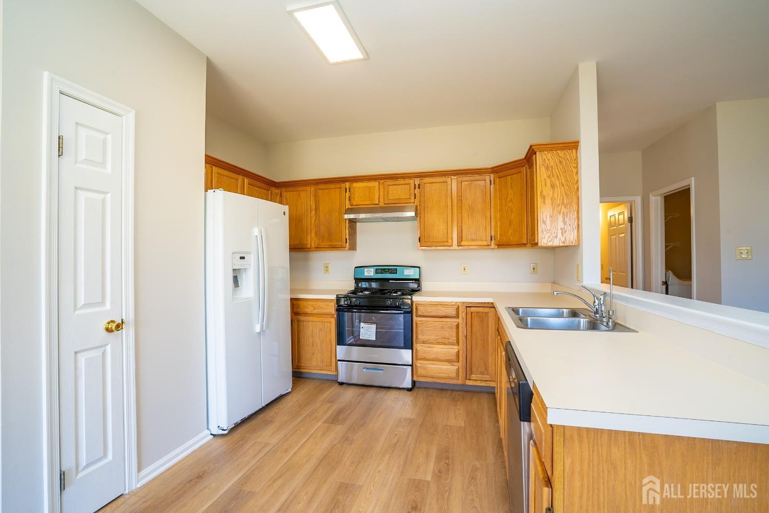 17 Larkspur Drive Dayton, NJ 08810 - Photo 18 of 43