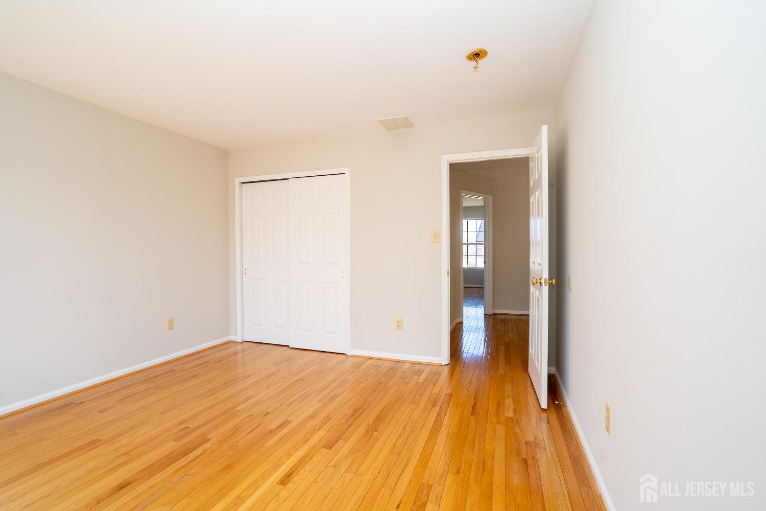 17 Larkspur Drive Dayton, NJ 08810 - Photo 22 of 43