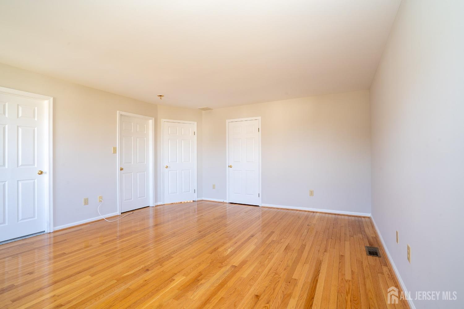 17 Larkspur Drive Dayton, NJ 08810 - Photo 24 of 43