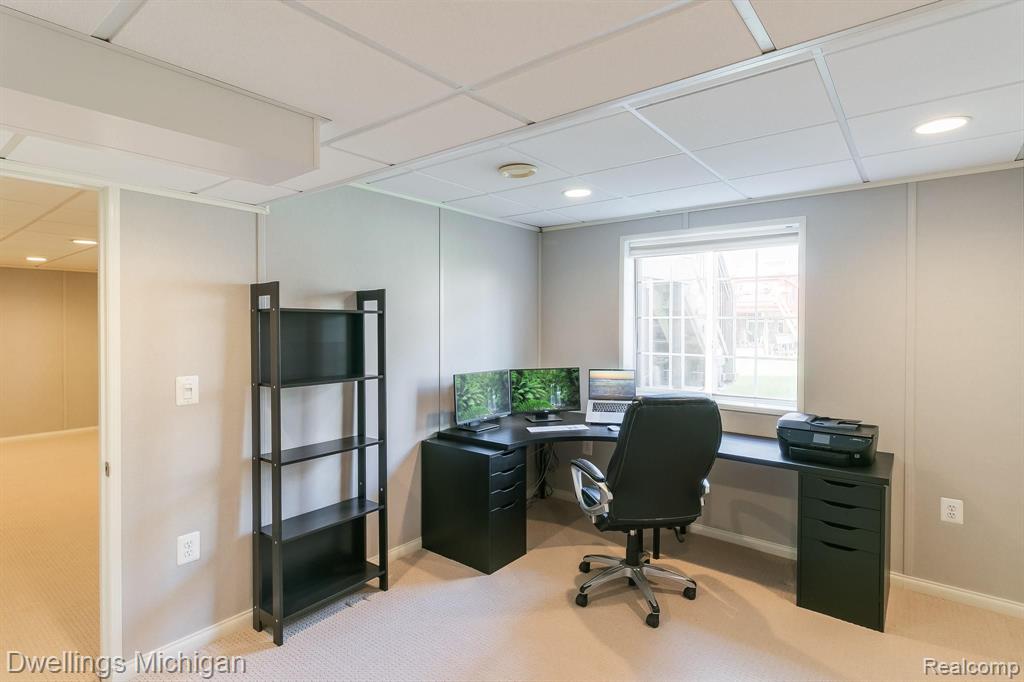 27616 Harrington Way Novi, MI 48374 - Photo 42 of 48