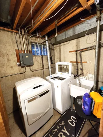 $370,000 | 8820 Plainfield Road, Brookfield, IL 60513