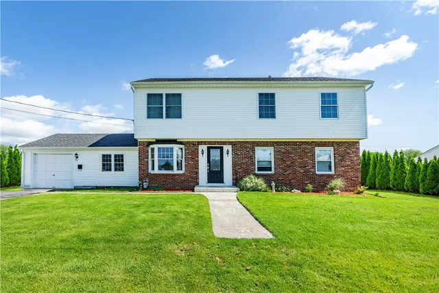 $519,900 | 74 Brookhaven Drive, East Providence, RI 02914