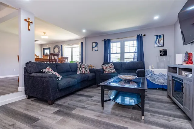 $519,900 | 74 Brookhaven Drive, East Providence, RI 02914