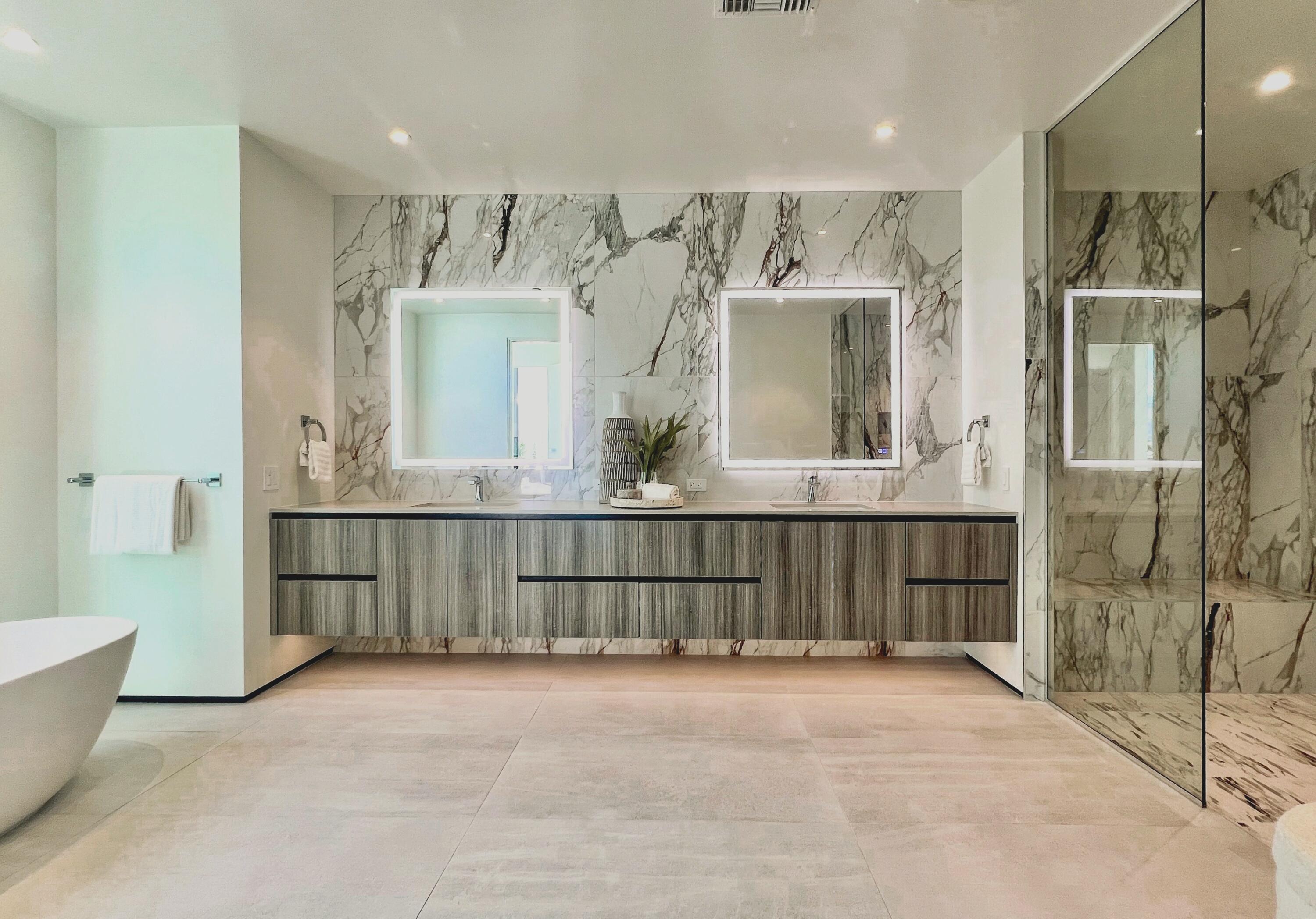 15 Via Linea Rancho Mirage Ca Rancho Mirage, CA 92270 - Photo 9 of 13 Primary Bath