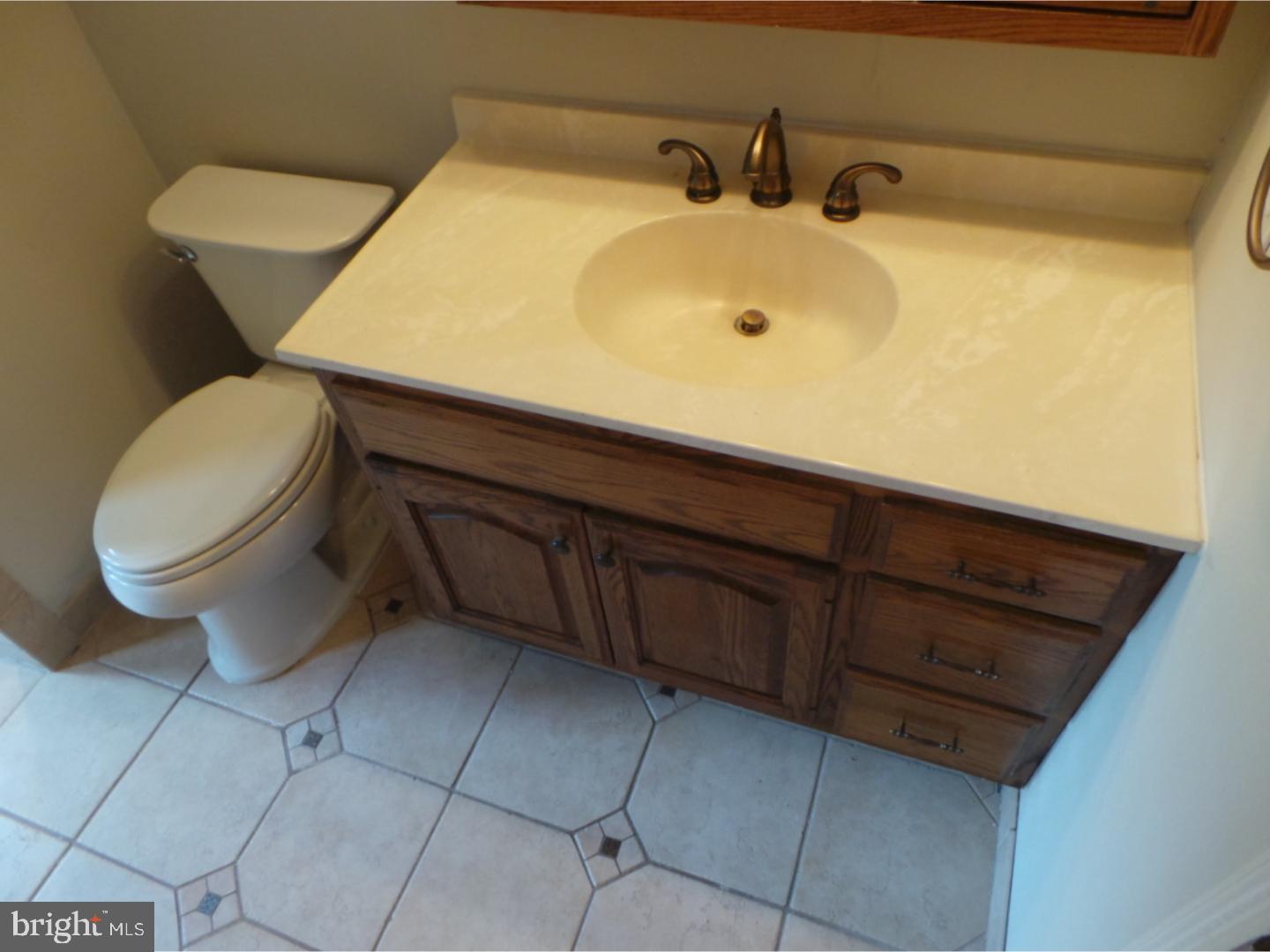 13 Ridgeway Lane Southampton, NJ 08088 - Photo 8 of 25