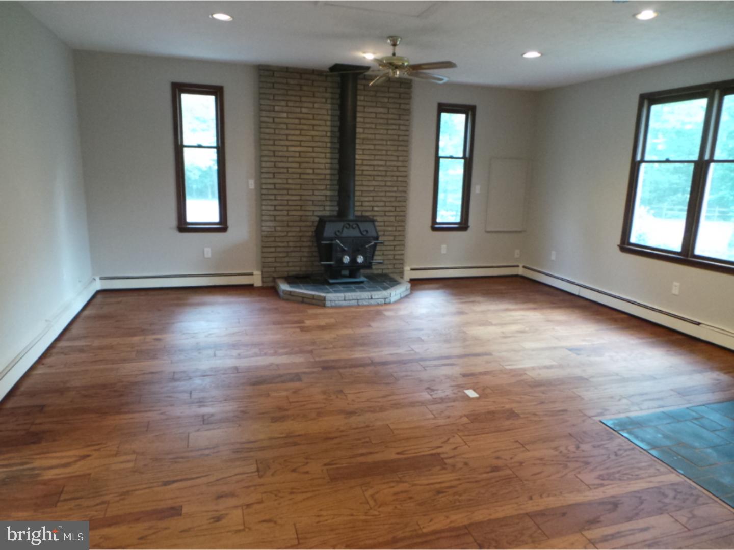 13 Ridgeway Lane Southampton, NJ 08088 - Photo 10 of 25