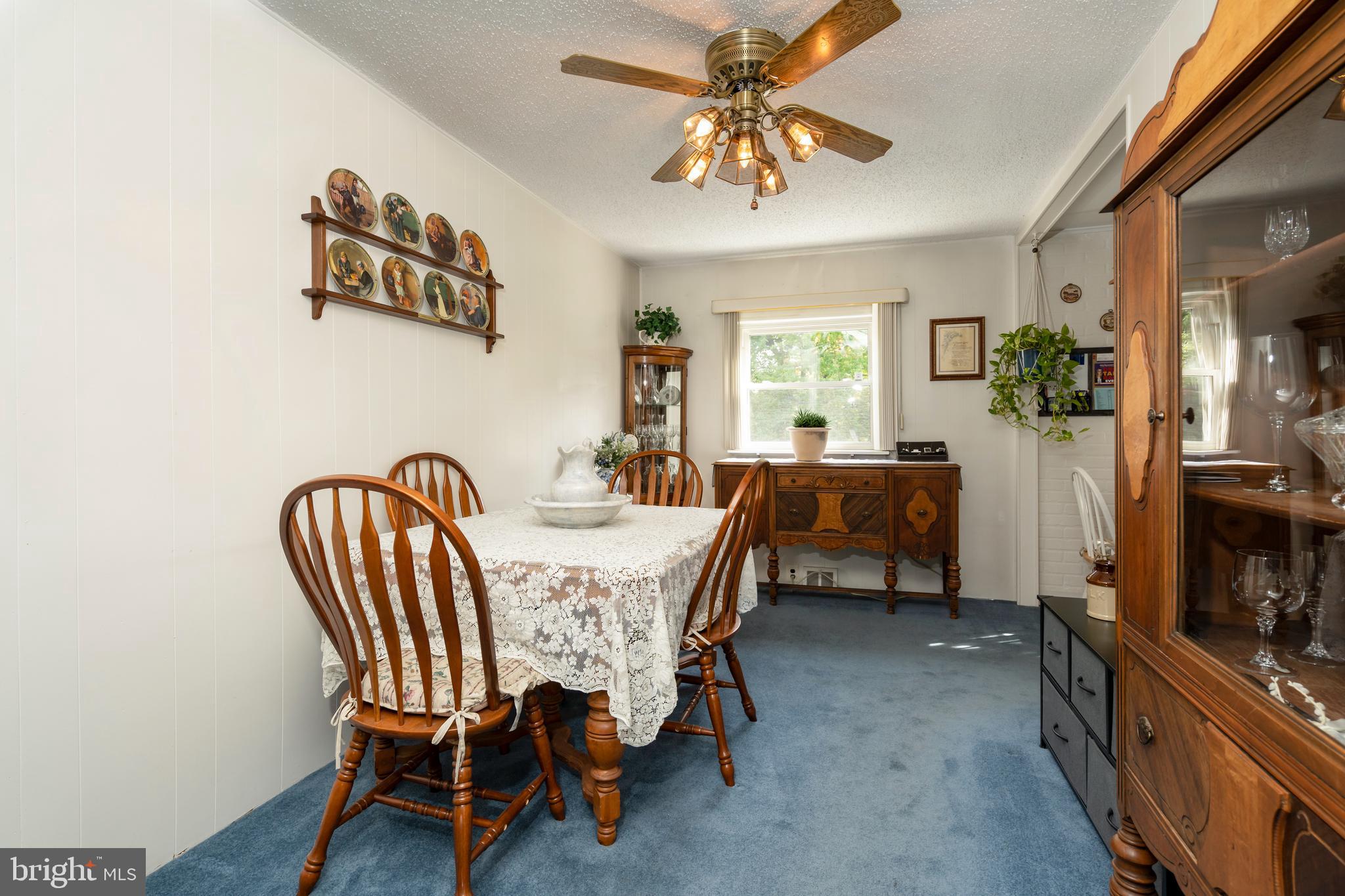 11927 Millbrook Road Philadelphia, PA 19154 - Photo 12 of 43