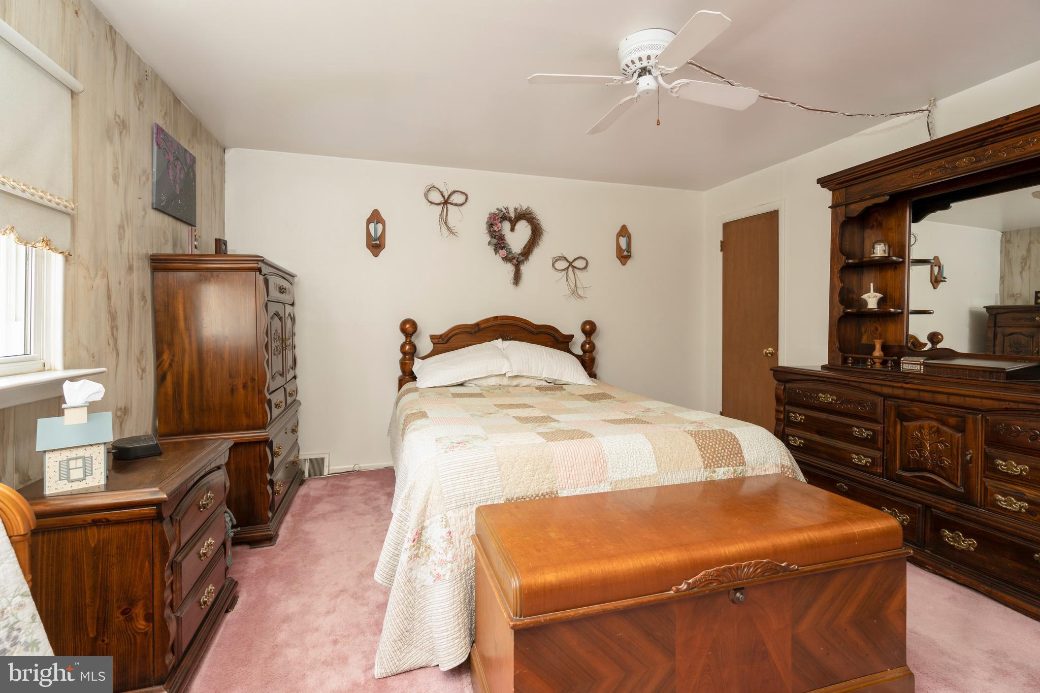 11927 Millbrook Road Philadelphia, PA 19154 - Photo 18 of 43