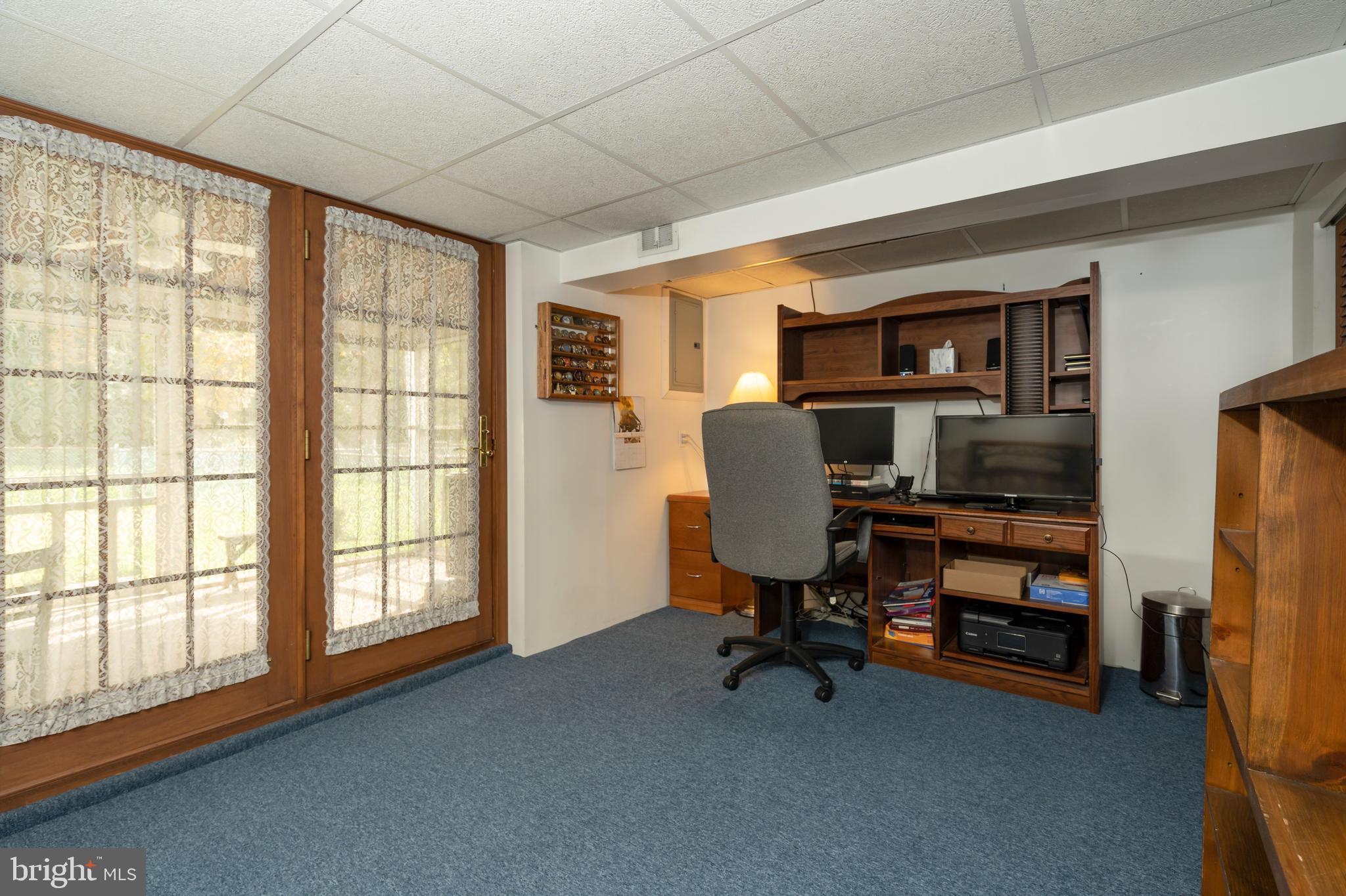 11927 Millbrook Road Philadelphia, PA 19154 - Photo 27 of 43