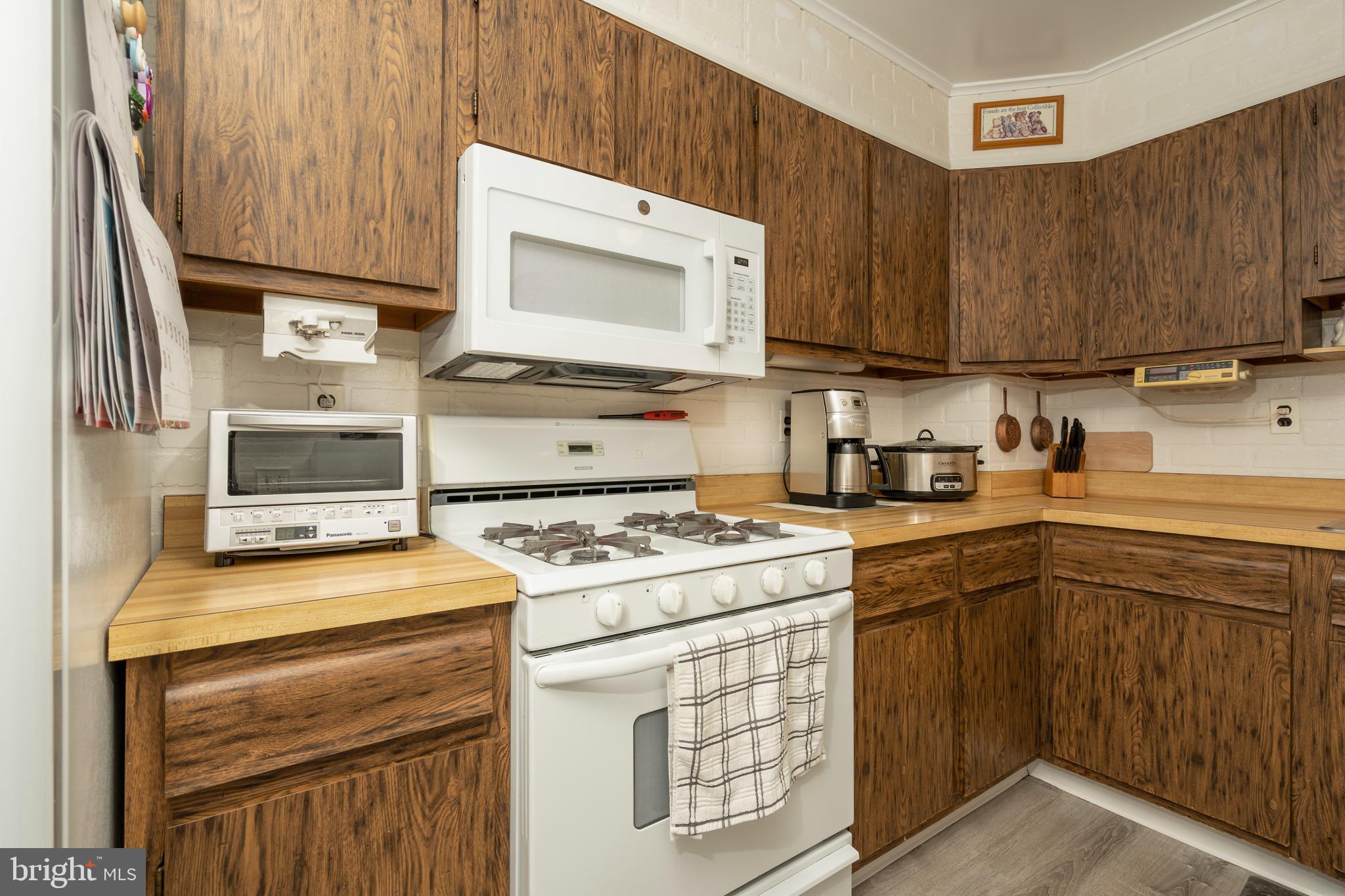 11927 Millbrook Road Philadelphia, PA 19154 - Photo 8 of 43