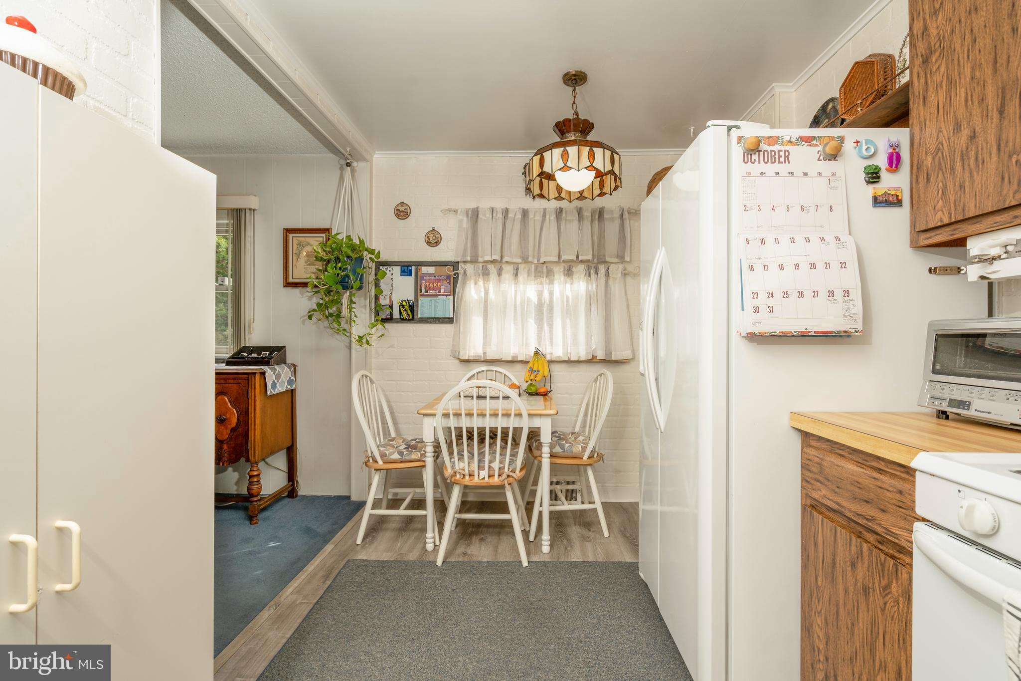 11927 Millbrook Road Philadelphia, PA 19154 - Photo 9 of 43