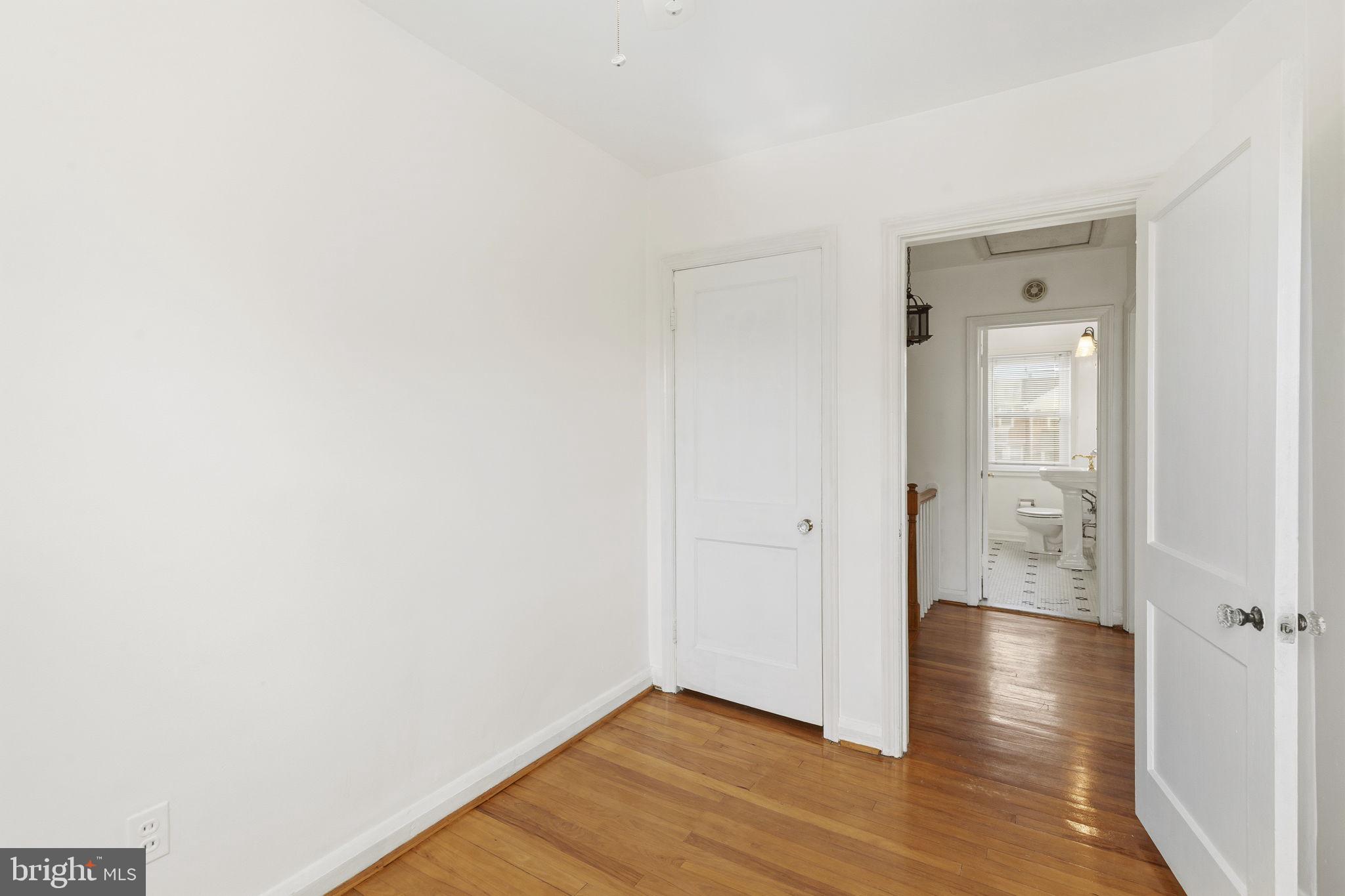 8300 Ridgely Oak Road Baltimore, MD 21234 - Photo 15 of 20