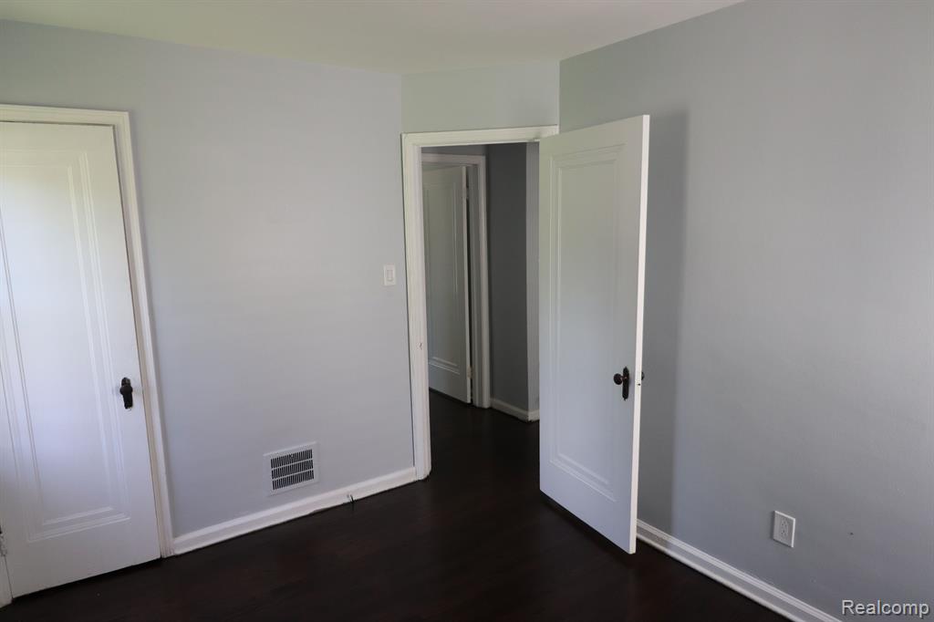20058 Santa Rosa Drive Detroit, MI 48221 - Photo 15 of 26