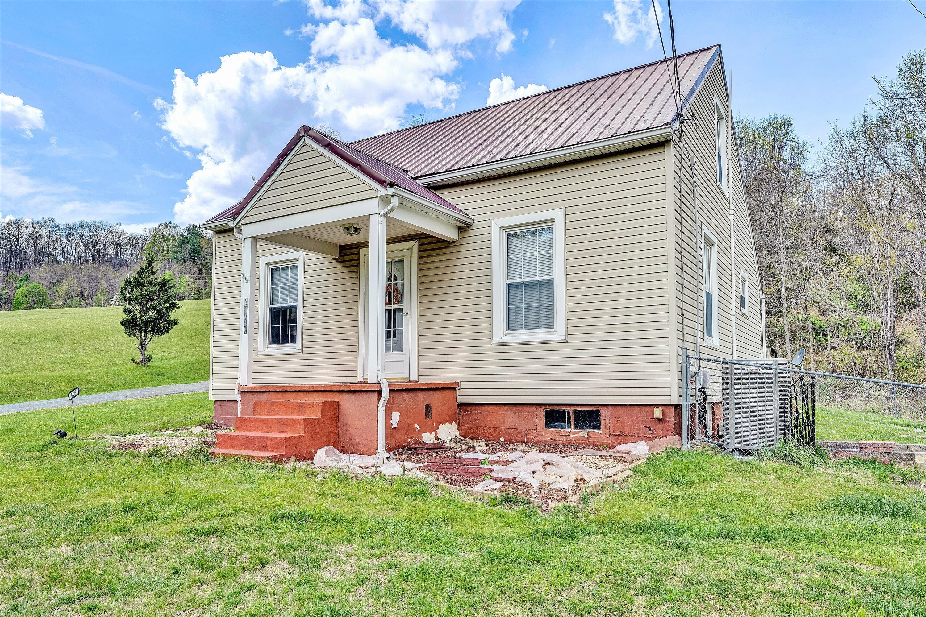 8173 Bent Mountain Road Roanoke, VA 24018 - Photo 3 of 26 Exterior