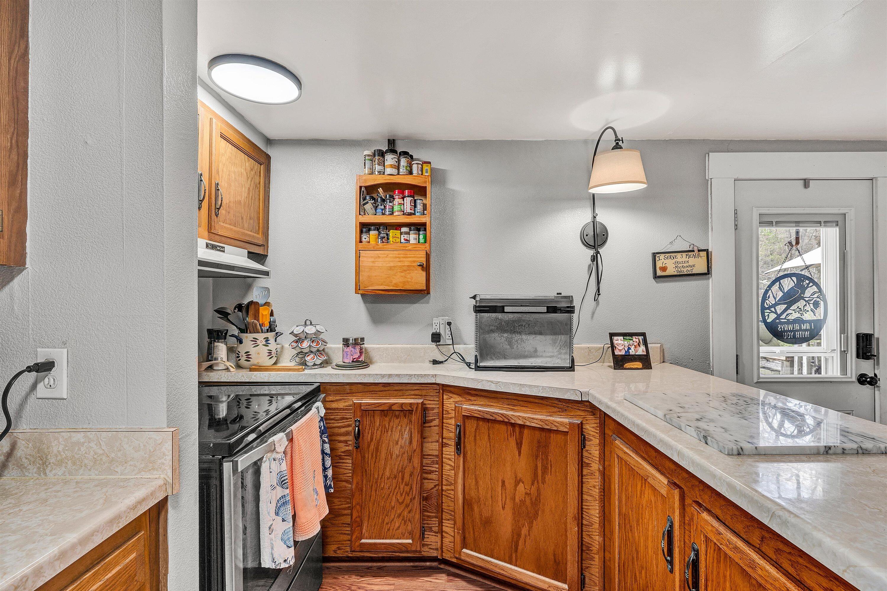 8173 Bent Mountain Road Roanoke, VA 24018 - Photo 10 of 26 Kitchen