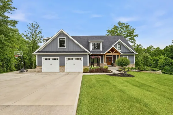 $1,375,000 | 344 Dogwood Drive, Thornville, OH 43076