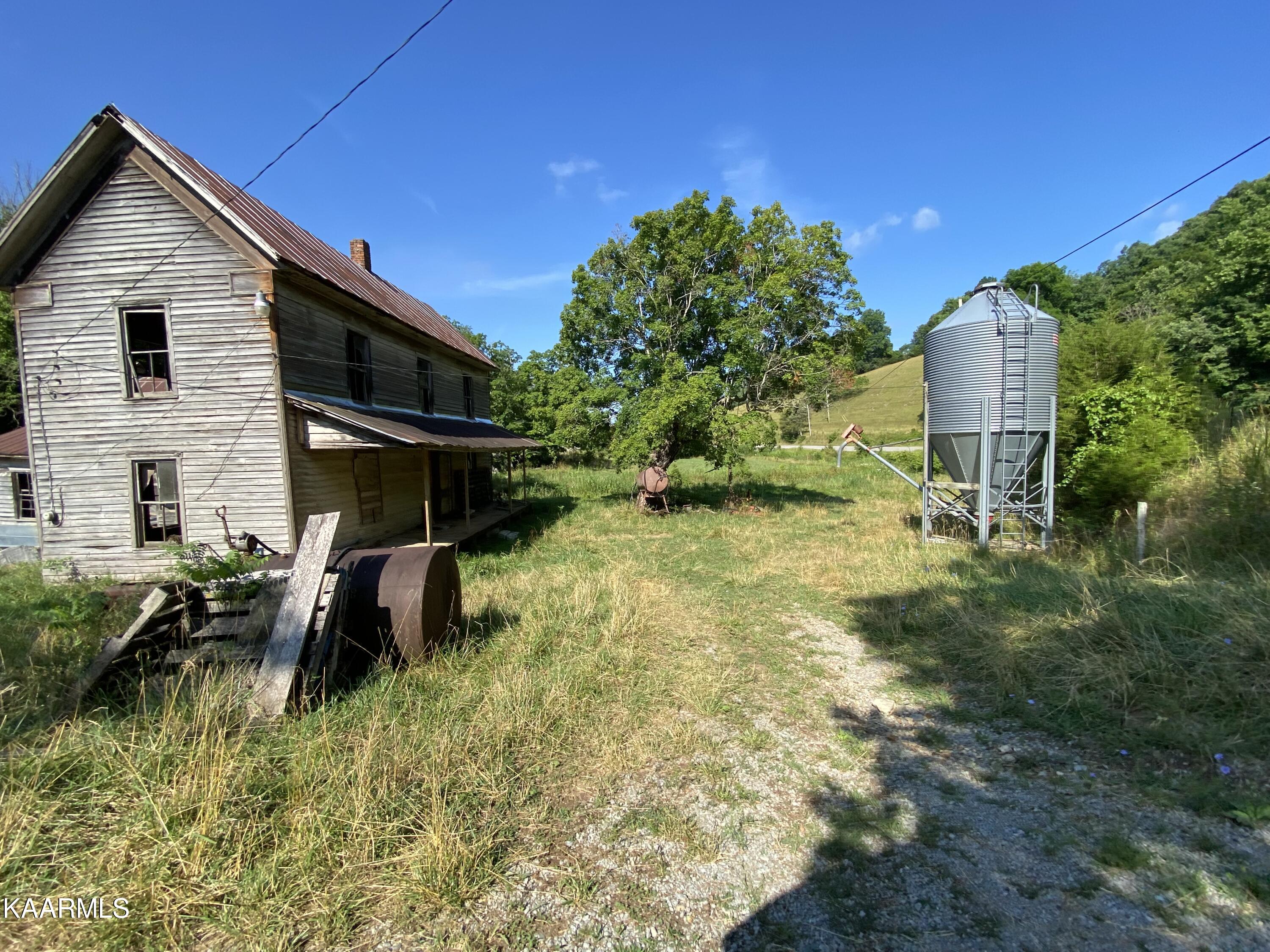 7247 Mulberry Gap Road Tazewell, TN 37879 - Photo 48 of 58 IMG-9272