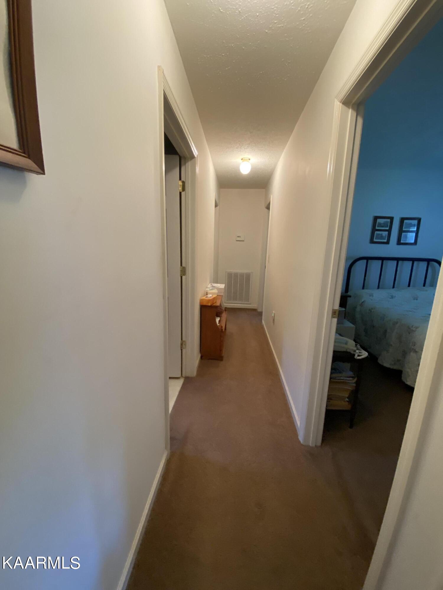7247 Mulberry Gap Road Tazewell, TN 37879 - Photo 10 of 58 hallway