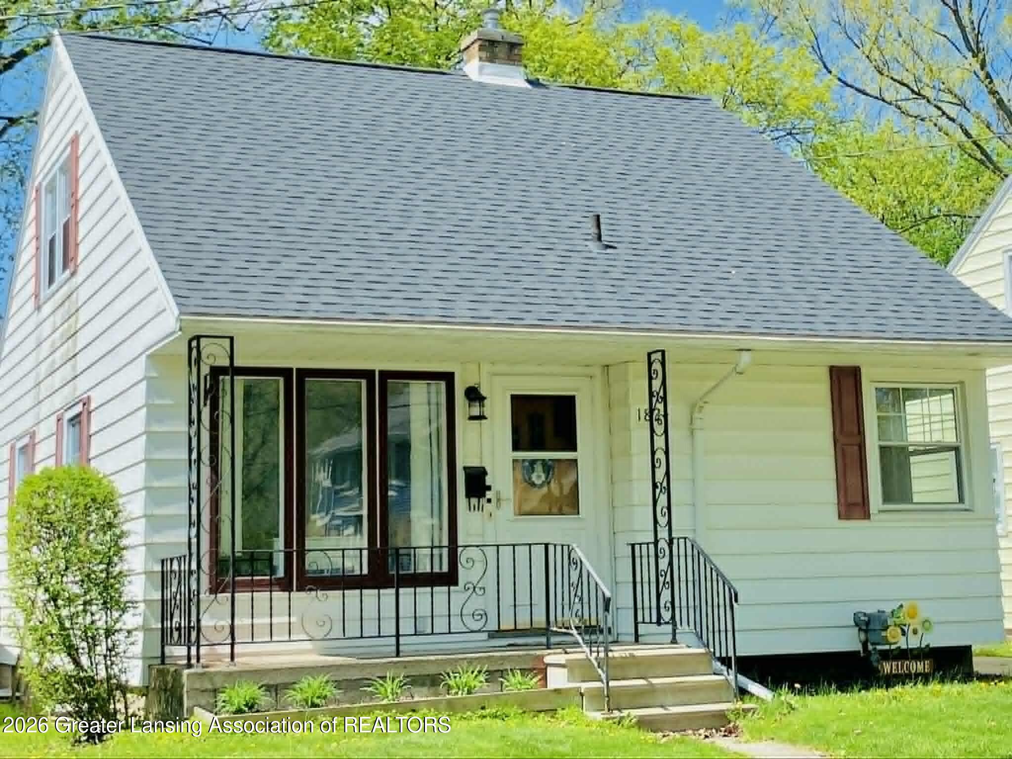 1824 South Rundle Avenue Lansing, MI 48910 - Photo 2 of 33 fb3f06b8-b3ac-452e-afd8-3a5721b9ab1d