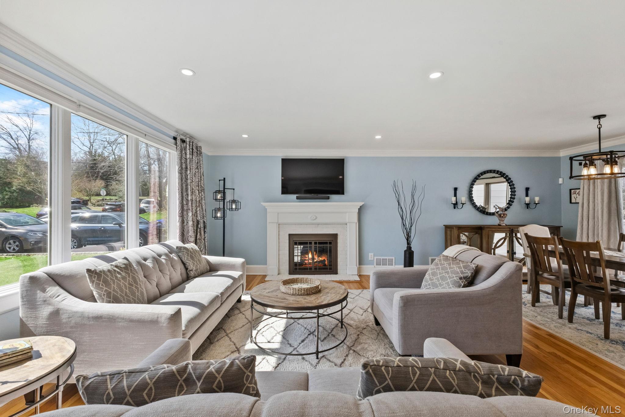 45 Parkway Drive Rye, NY 10580 - Photo 3 of 34