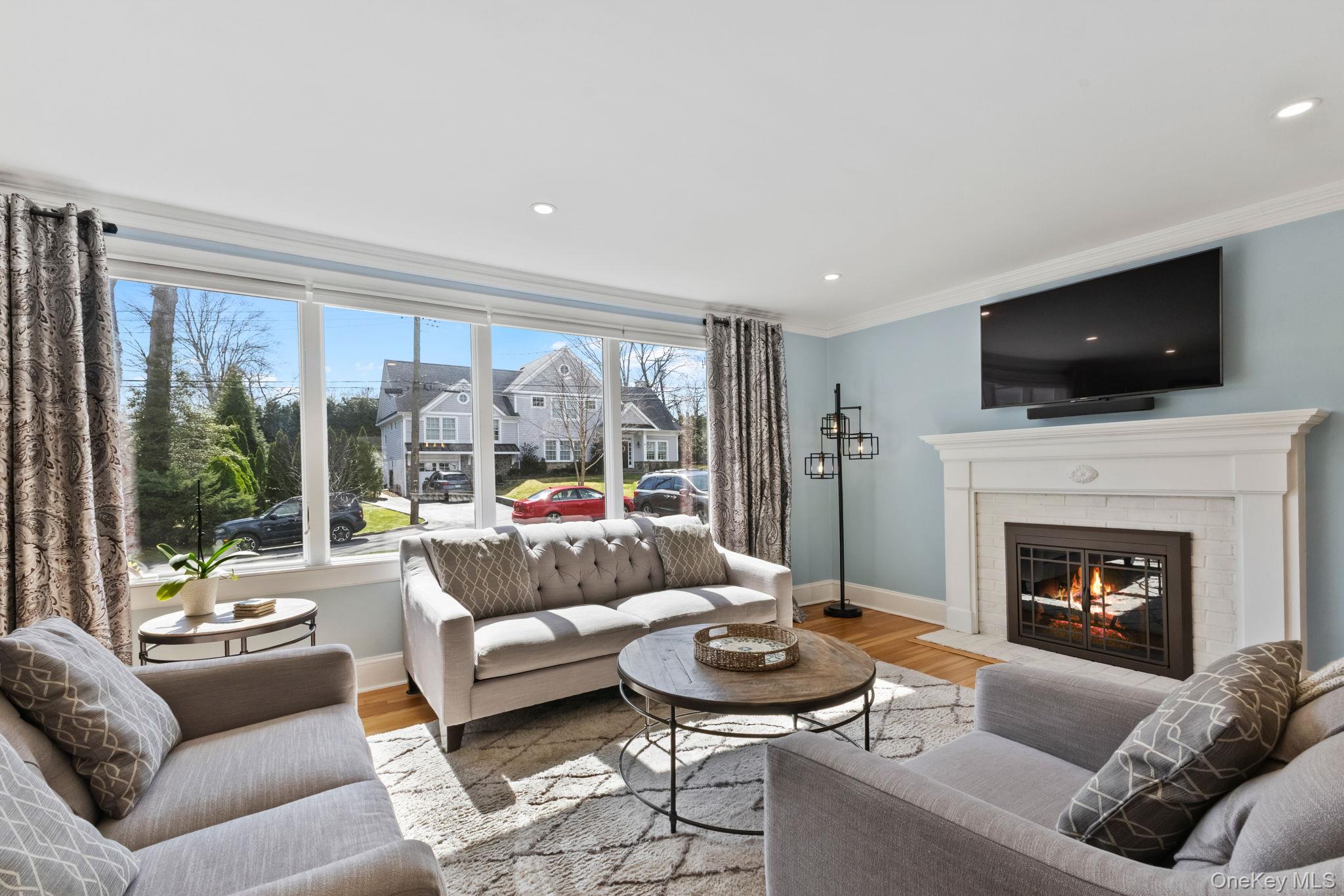 45 Parkway Drive Rye, NY 10580 - Photo 4 of 34