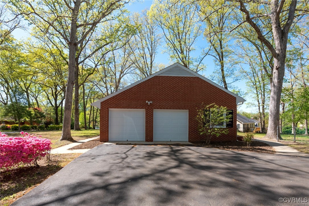 11433 Surry Road Chester, VA 23831 - Photo 3 of 44 Gallery Image 3