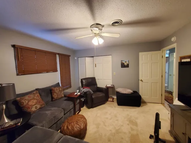 $189,900 | 2801 Westridge Place, Carbondale, IL 62901