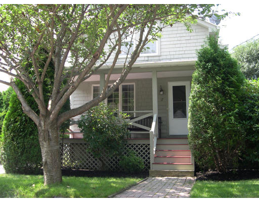 17 Wyman Road Marblehead, MA 01945 - Photo 1 of 11 Gallery Image 1