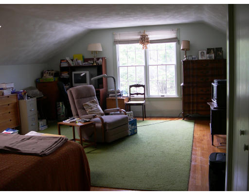 17 Wyman Road Marblehead, MA 01945 - Photo 11 of 11 Gallery Image 11