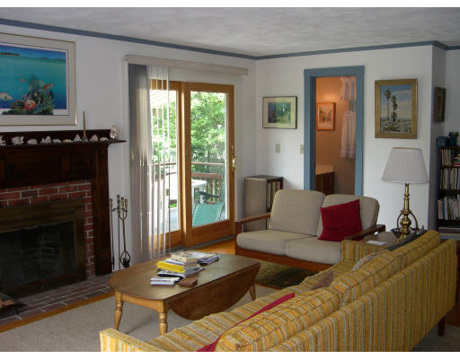17 Wyman Road Marblehead, MA 01945 - Photo 4 of 11 Gallery Image 4