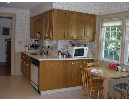 17 Wyman Road Marblehead, MA 01945 - Photo 6 of 11 Gallery Image 6