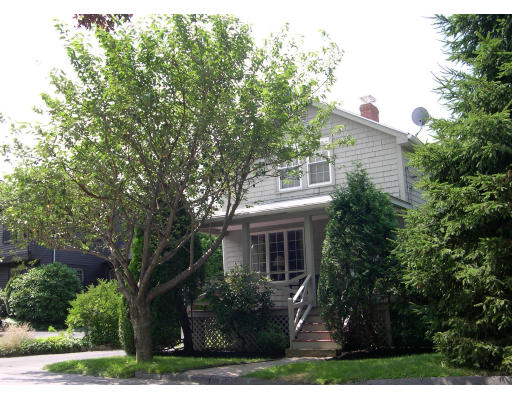 17 Wyman Road Marblehead, MA 01945 - Photo 9 of 11 Gallery Image 9