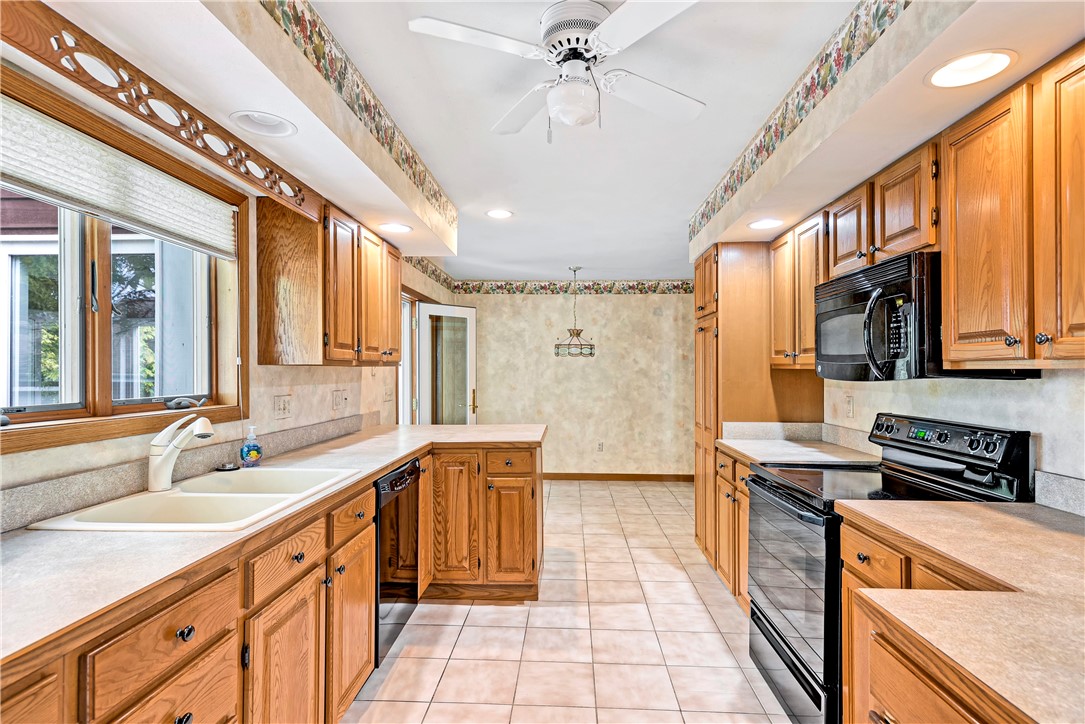 36 Willowbrook Drive Owasco, NY 13021 - Photo 14 of 47 Kitchen