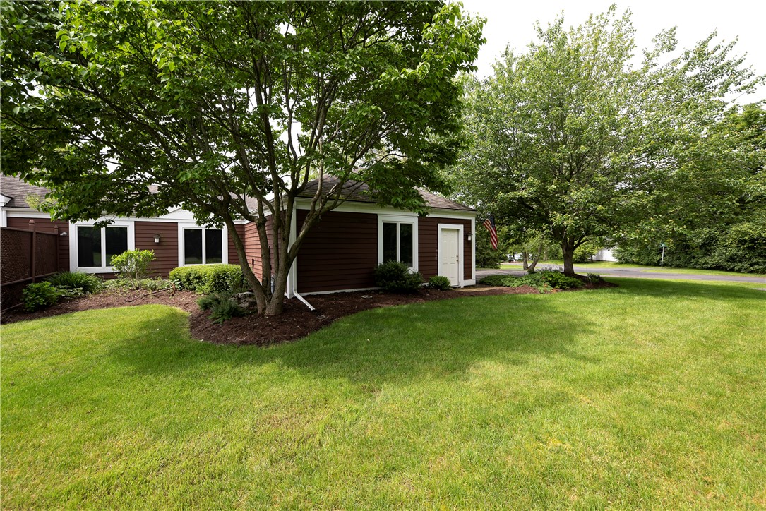 36 Willowbrook Drive Owasco, NY 13021 - Photo 35 of 47 Side yard