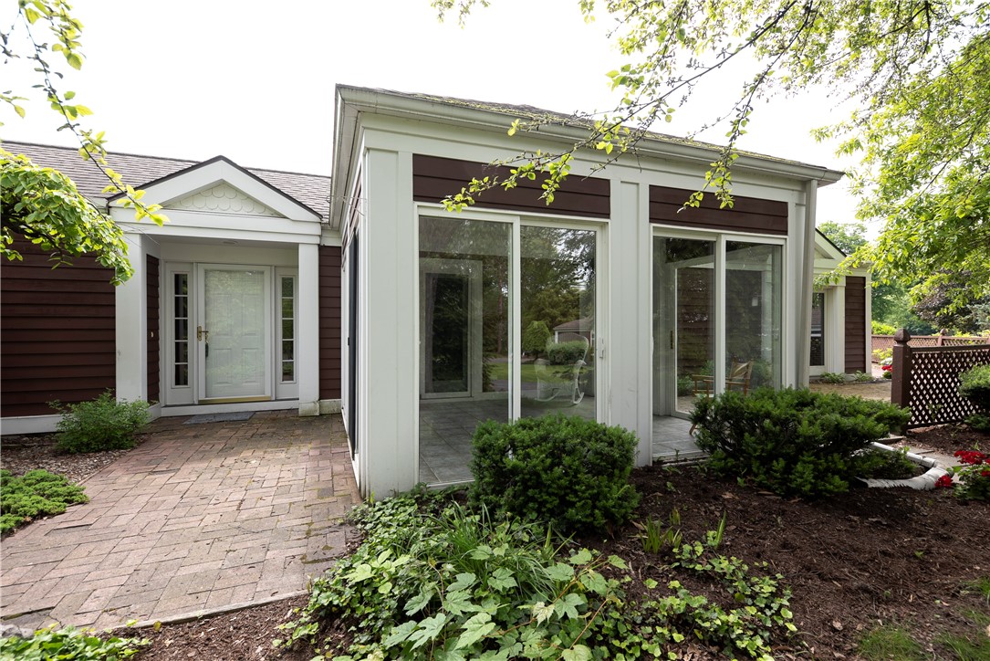 36 Willowbrook Drive Owasco, NY 13021 - Photo 5 of 47 Front/Sunroom