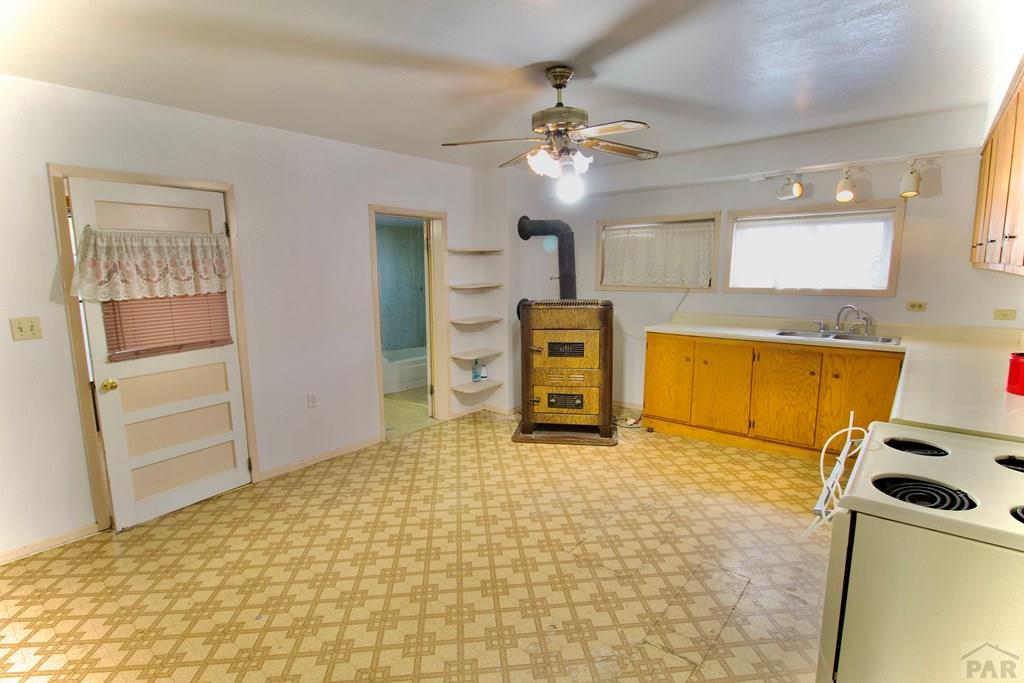 203 Santa Rita Street Aguilar, CO 81020 - Photo 15 of 44