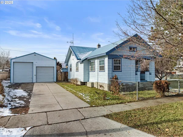 $345,000 | 1029 Walnut Street, Baker City, OR 97814