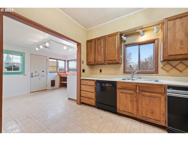 $345,000 | 1029 Walnut Street, Baker City, OR 97814