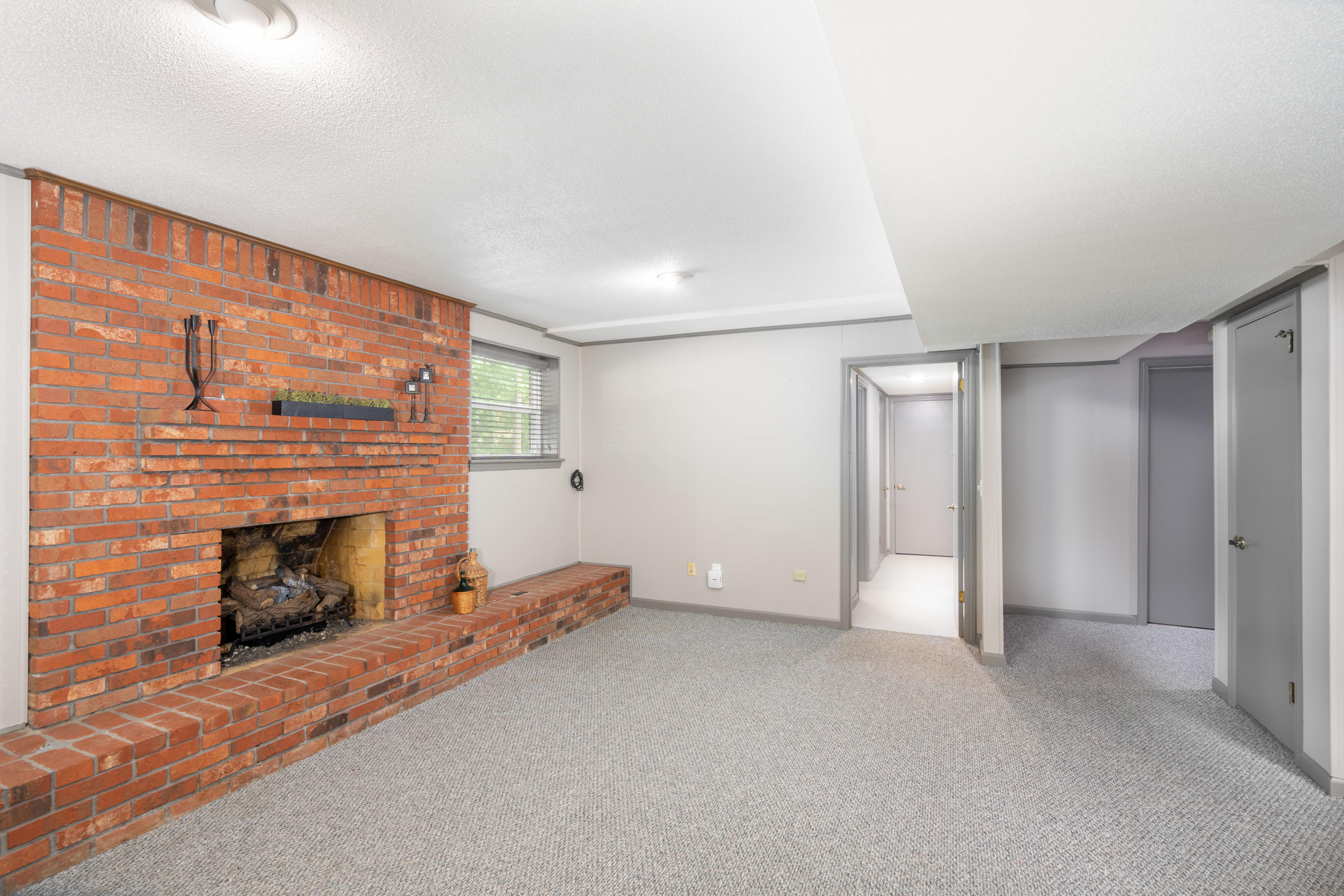 7435 South Dent Road Hixson, TN 37343 - Photo 29 of 45 Basement Rec Room