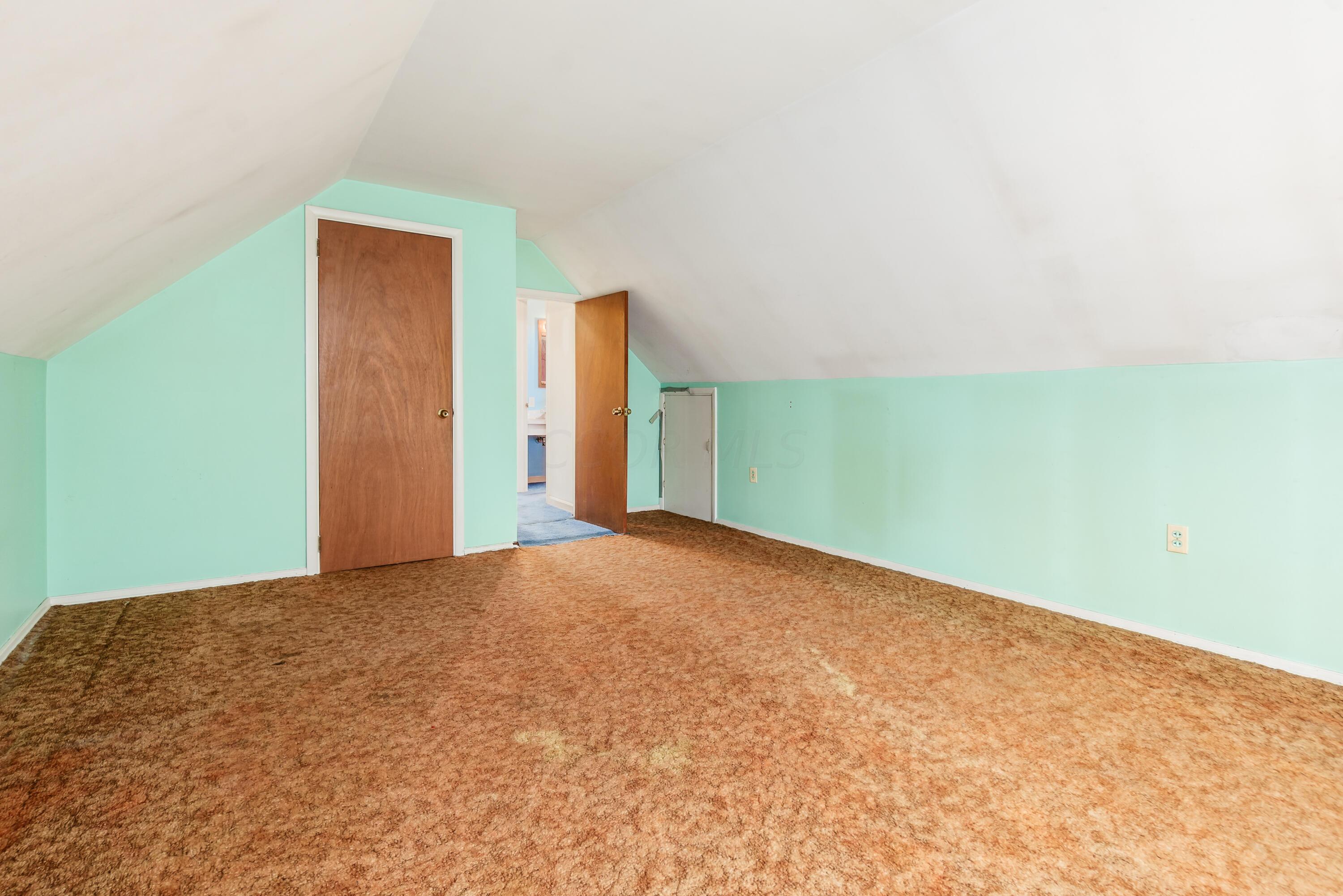 223 Sturbridge Road Columbus, OH 43228 - Photo 24 of 35 Bedroom 3