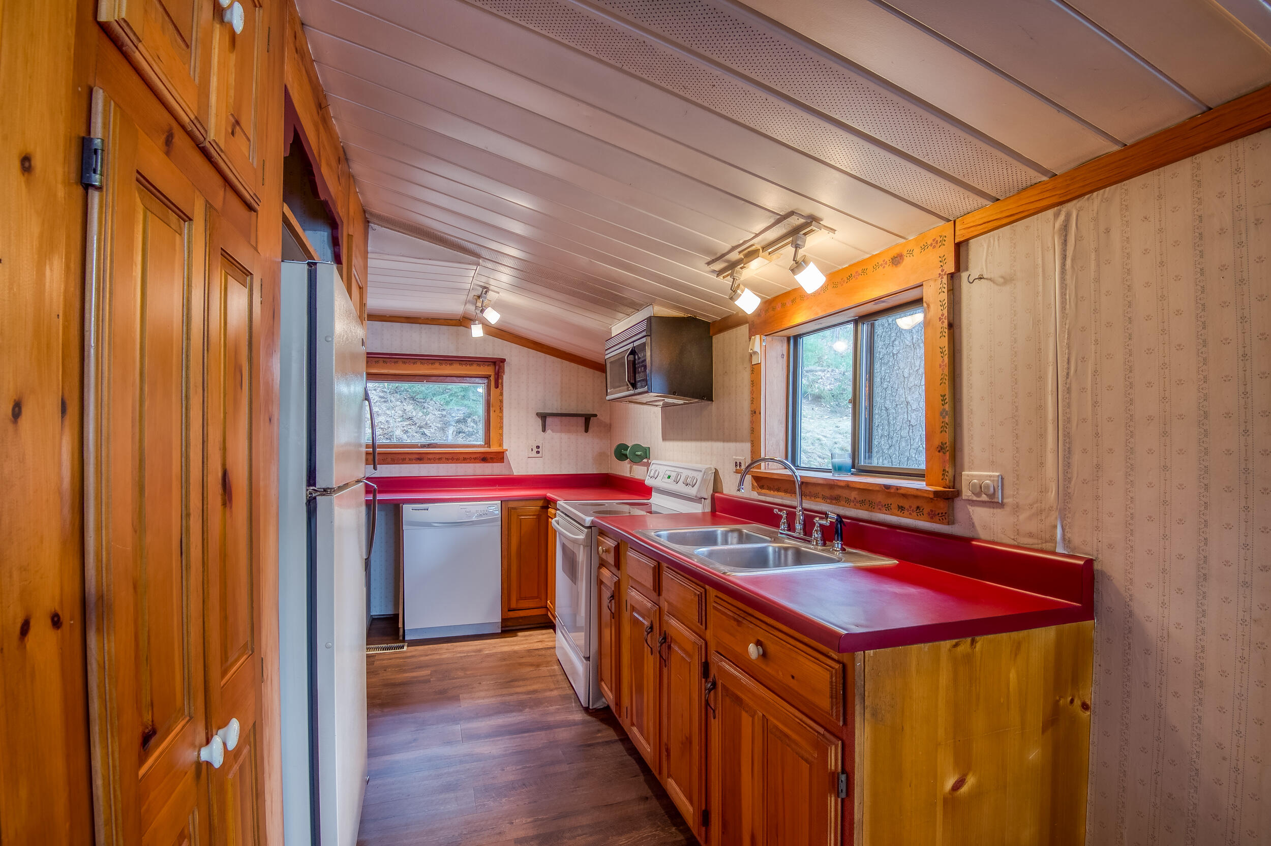 336 Waterford Road Waterford, ME 04088 - Photo 9 of 49 _JRV4819_HDR