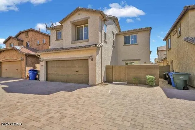 $2,650 | 3941 East Cat Balue Drive, Phoenix, AZ 85050