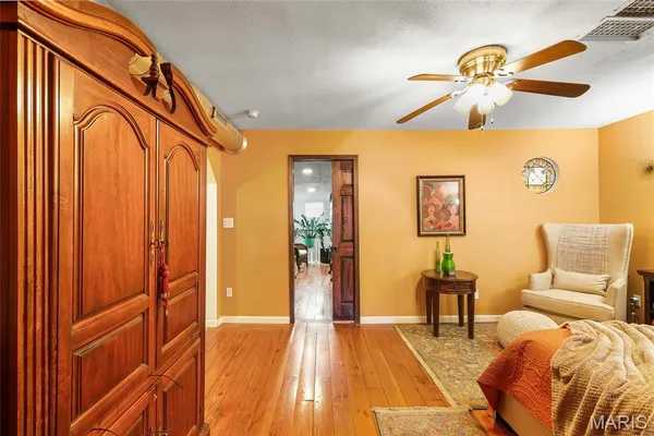 $350,000 | 3725 North 20th Street, St. Louis, MO 63107