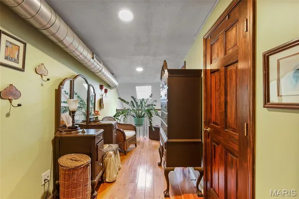 $350,000 | 3725 North 20th Street, St. Louis, MO 63107