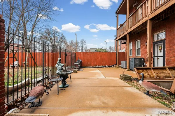 $350,000 | 3725 North 20th Street, St. Louis, MO 63107
